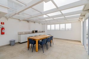 Image 29 - 922914