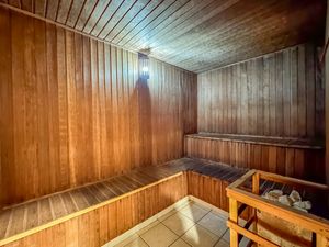 Image 34 - 922916