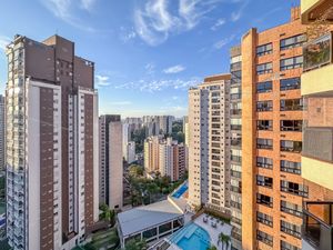 Image 11 - 922916