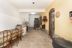 Image 4 - 922926