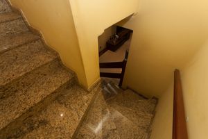 Image 30 - 922932