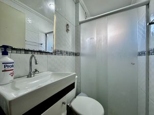 Image 33 - 922938