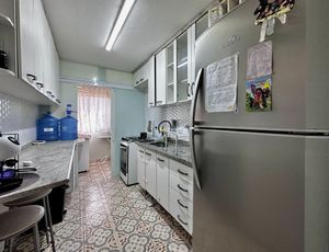 Image 0 - 922938