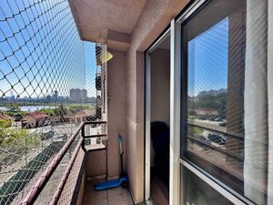 Image 18 - 922938