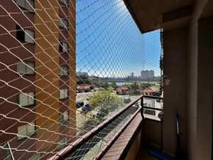 Image 19 - 922938