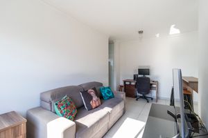 Image 3 - 922939