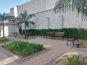 Image 39 - 922948