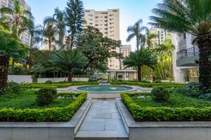 Image 33 - 922949