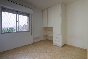 Image 3 - 922954