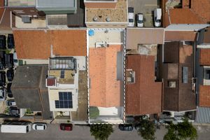 Image 31 - 922957