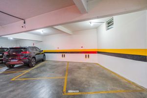 Image 35 - 922965