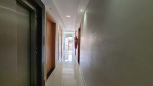 Image 6 - 922971