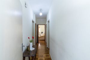 Image 19 - 922973
