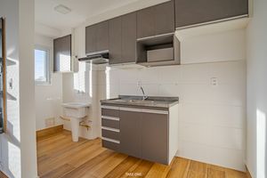 Image 9 - 922975
