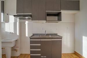 Image 11 - 922975
