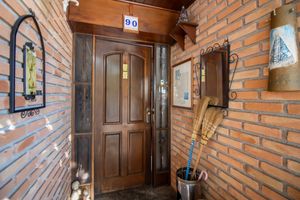 Image 4 - 922983