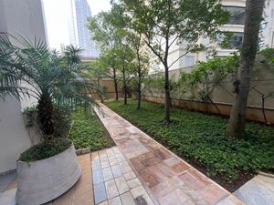 Image 22 - 922984