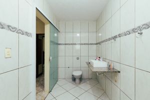 Image 21 - 922988