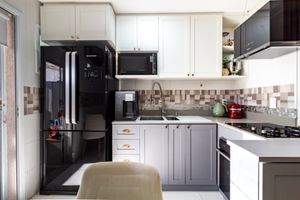 Image 8 - 922989