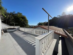 Image 13 - 922990