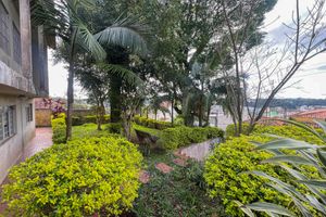 Image 4 - 922992