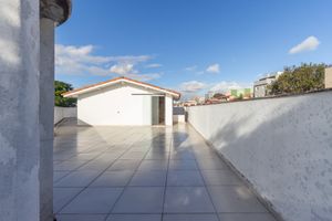 Image 37 - 922994