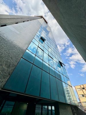 Image 7 - 922995