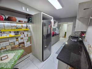 Image 30 - 922999
