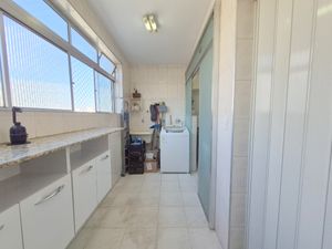 Image 16 - 923002