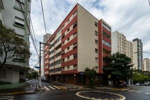 Image 33 - 923004