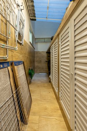 Image 18 - 923004