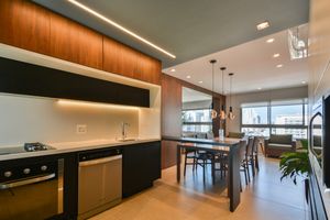 Image 20 - 923015