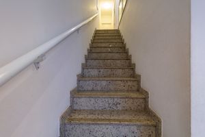 Image 13 - 923017
