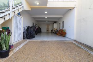Image 33 - 923017