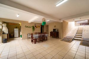 Image 34 - 923019