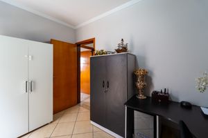 Image 23 - 923019