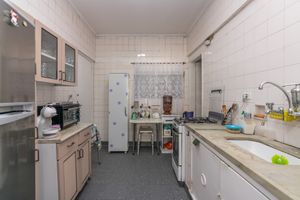Image 15 - 923026