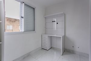Image 21 - 923028