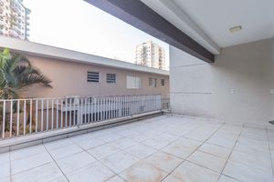 Image 23 - 923030