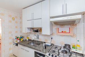Image 22 - 923033