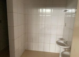 Image 13 - 923037