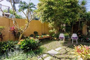 Image 8 - 923059