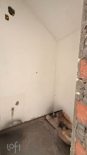 Image 20 - 923071