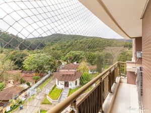 Image 10 - 923072