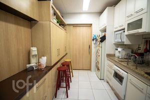 Image 14 - 923073
