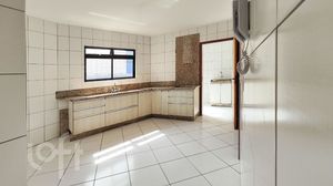 Image 3 - 923099
