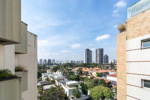 Image 8 - 923105