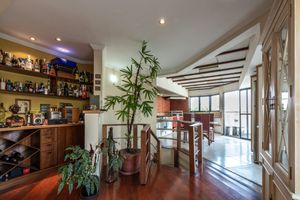 Image 1 - 923105