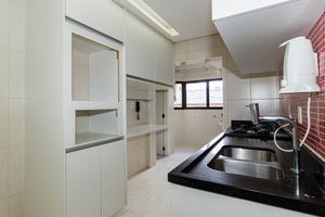 Image 23 - 923111
