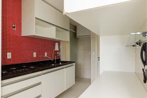 Image 21 - 923111